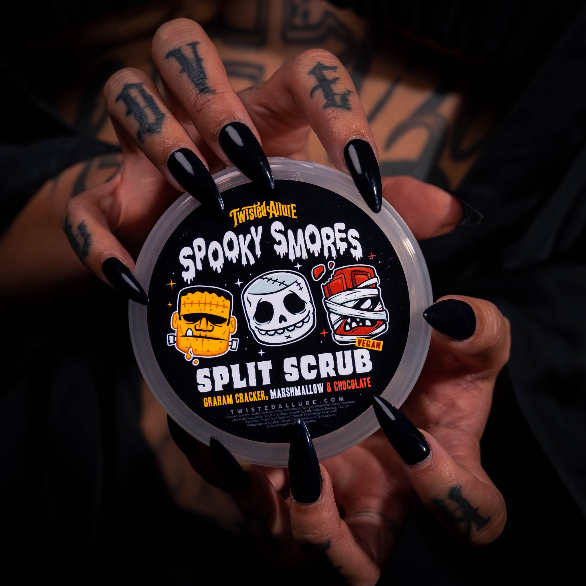 Spooky Smores Split Scrub (Chocolate bar, Marshmallows & Graham Crackers)